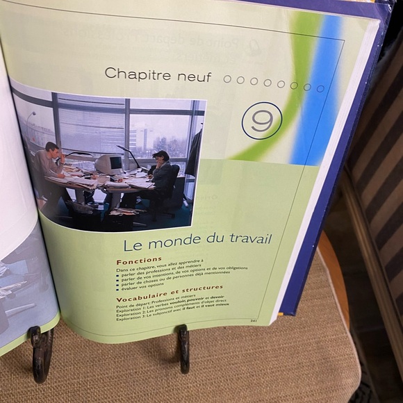 Hardcover edition book, learn French - Picture 8 of 11